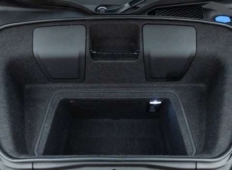 Audi R8 V10 Performance Carbon Black 29