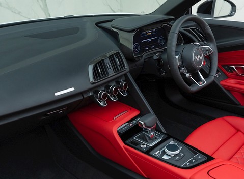 Audi R8 Spyder V10 Performance Quattro Edition 16