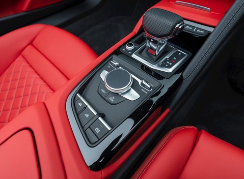 Audi R8 Spyder V10 Performance Quattro Edition 19