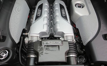 Audi R8 V10 9