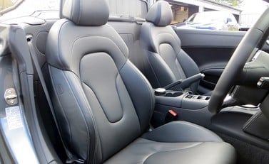 Audi R8 V10 Spyder 7