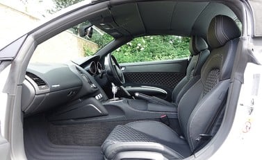 Audi R8 V10 Spyder 5