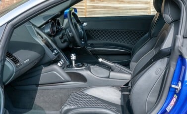 Audi R8 V10 Spyder 15