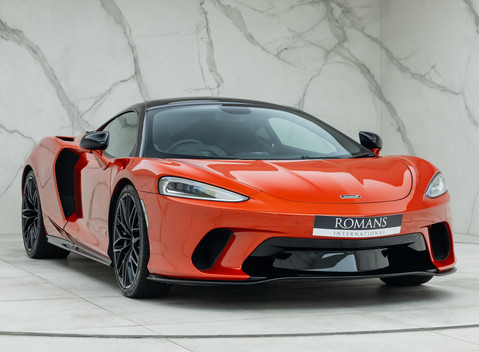 McLaren GT 12