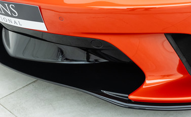 McLaren GT 29