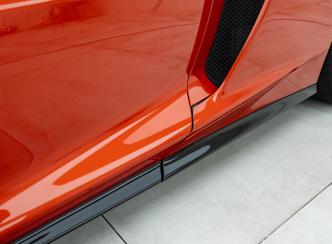 McLaren GT 31