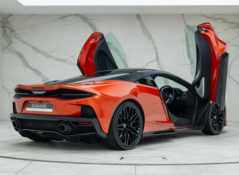 McLaren GT 8