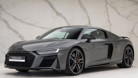 Audi R8 V10 Performance Carbon Black 