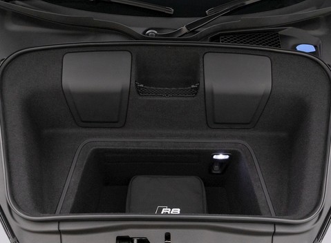 Audi R8 V10 Performance Carbon Black 31