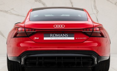 Audi RS E-Tron GT 5