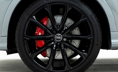 Audi RS Q3 Sport Edition 8