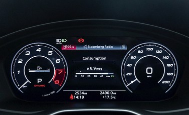 Audi RS4 Avant Carbon Black 17