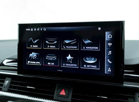 Audi RS4 Avant Carbon Black 18