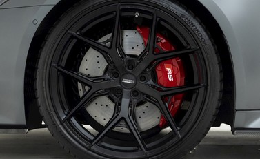 Audi RS6 Avant Carbon Black URBAN 8
