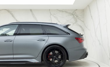 Audi RS6 Avant Carbon Black URBAN 32