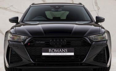 Audi RS6 Avant Carbon Black 4