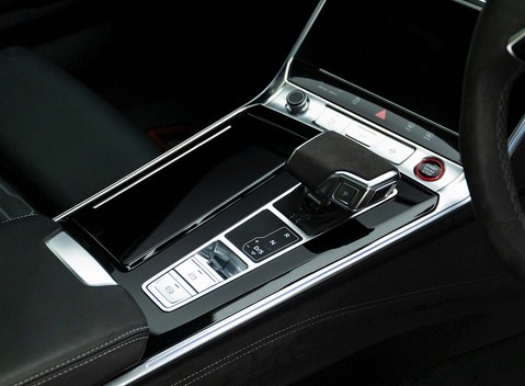 Audi RS6 Avant Carbon Black Urban 21