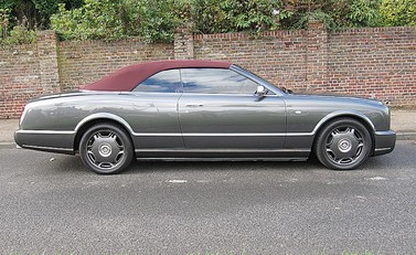 Bentley Azure 6