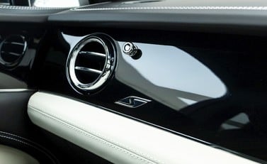 Bentley Bentayga V8 S 25