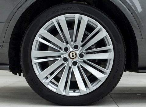 Bentley Bentayga Speed 8