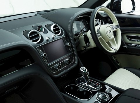 Bentley Bentayga V8 17