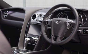 Bentley Continental GT V8 S 11