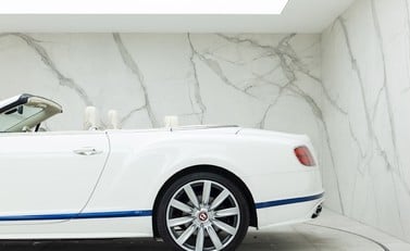 Bentley Continental GT V8 S Convertible Galene Edition 29