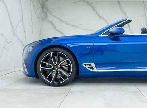 Bentley Continental GT W12 Convertible First Edition 33