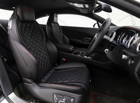 Bentley Continental GT V8 S 10