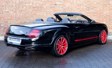 Bentley Continental Supersports Convertible ISR 7