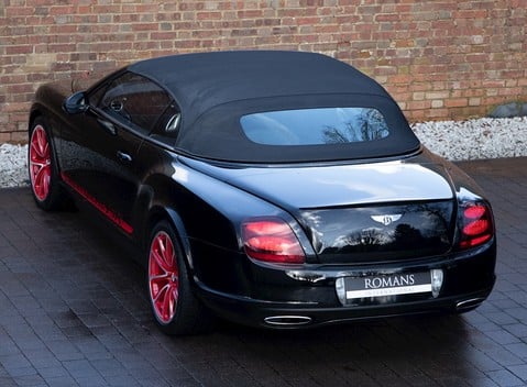 Bentley Continental Supersports Convertible ISR 10