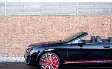 Bentley Continental Supersports Convertible ISR 28