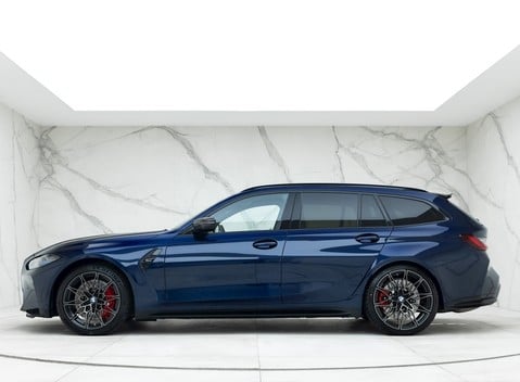 BMW M3 Competition XDrive Touring 2