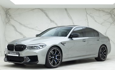 BMW M5 Competition 6