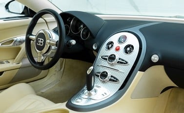 Bugatti Veyron 16.4 13