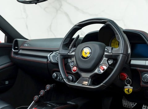Ferrari 458 Spider 12