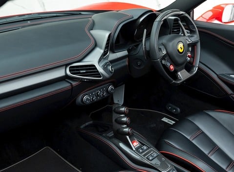 Ferrari 458 Spider 17