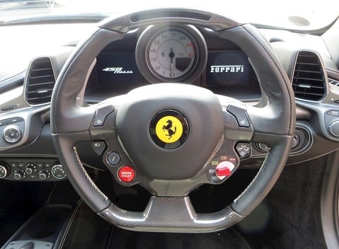 Ferrari 458 Italia 11