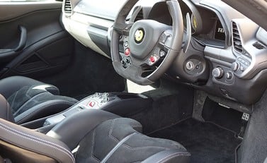 Ferrari 458 Italia 14