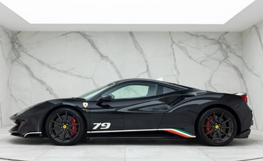 Ferrari 488 Pista Piloti 2