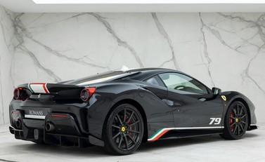 Ferrari 488 Pista Piloti 7