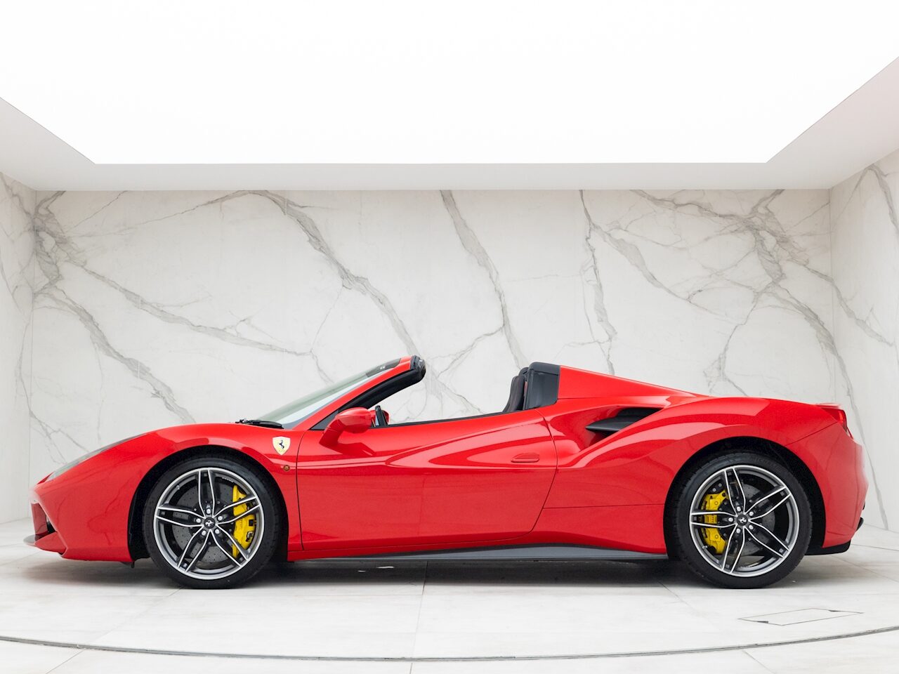 Used Ferrari 488 Spider for sale | Rosso Corsa