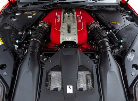 Ferrari 812 GTS 32