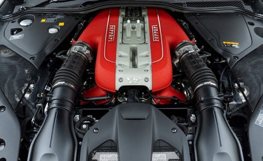 Ferrari 812 Superfast 31