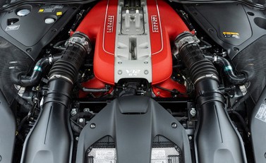 Ferrari 812 Superfast 26