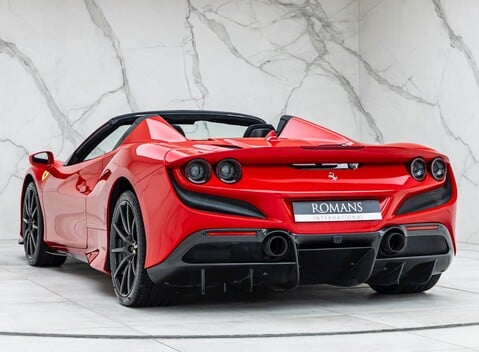 Ferrari F8 Tributo Spider 4