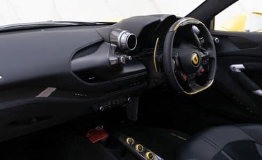 Ferrari F8 Tributo 13