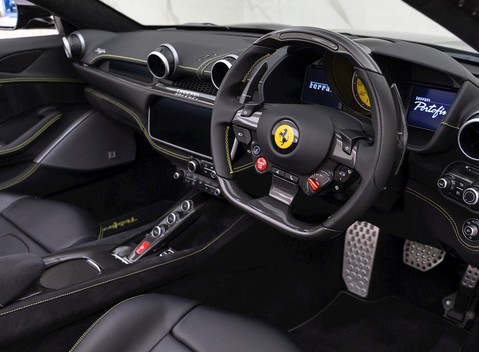 Ferrari Portofino 11