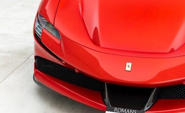 Ferrari SF90 Stradale 20