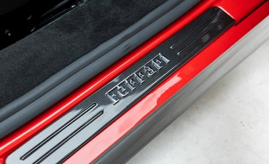 Ferrari SF90 Stradale 18